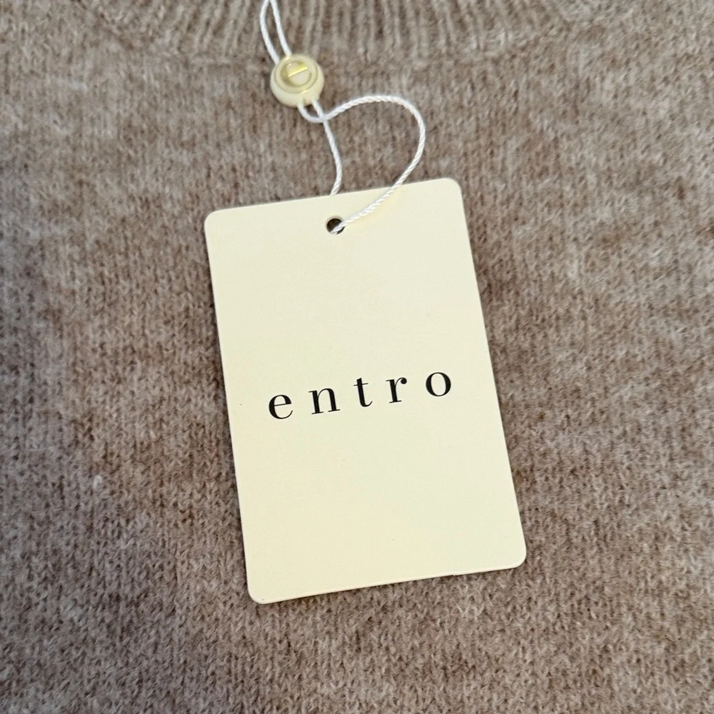 Entro Super Cute Scalloped Hem & Sleeve Sweater - Size Small - Picture 2 of 5